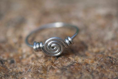 Gold or Silver Tone Anglo Saxon Reproduction Spiral Finger Ring Choice of Size and Metal Color Viking Age Dark Ages Medieval LARP SCA