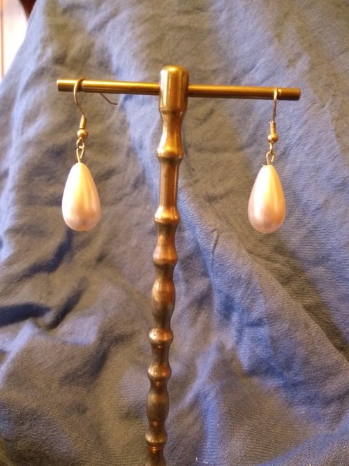 Renaissance Style Teardrop Faux Pearl Earrings on Gold Plated Fishhook Style Wires