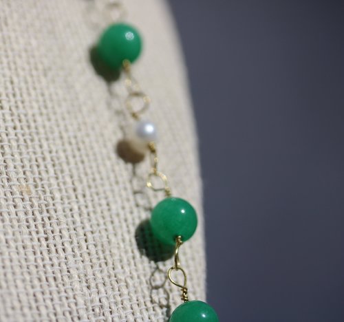 Bright Green Gem and White Pearl Ancient Roman Inspired Beaded Loop Chain Necklace Medieval Victorian SCA Christmas Holiday