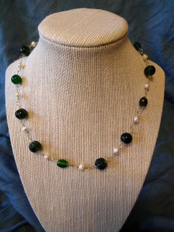 Emerald Green Glass and White Pearl Ancient Roman Inspired Beaded Loop Chain Necklace Medieval Victorian SCA Christmas Holiday