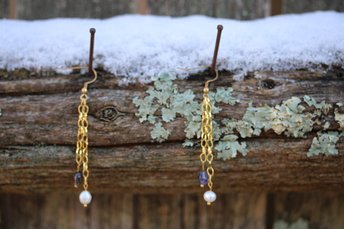 Elegant Fluorite and Pearl Chain Drop Earrings - Inspired by Roman and Byzantine Jewelry - Modern Witchy Vibes